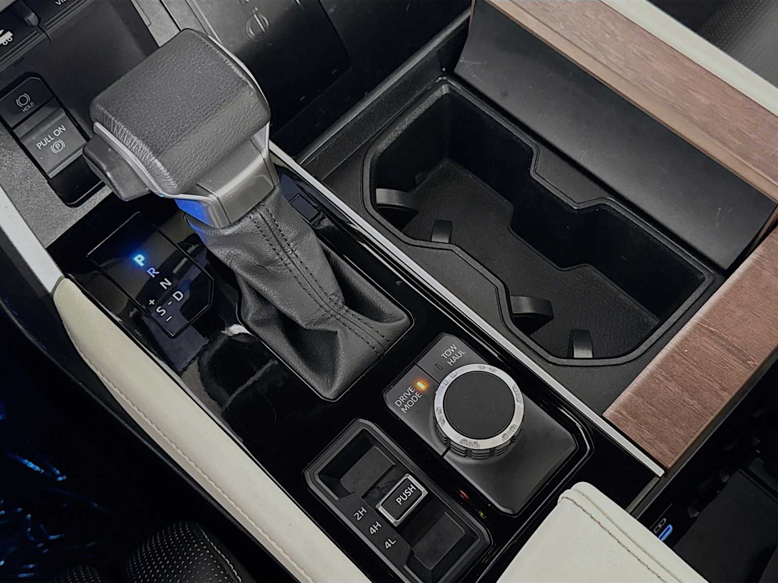 2022 Toyota Tundra Capstone - Photo 18
