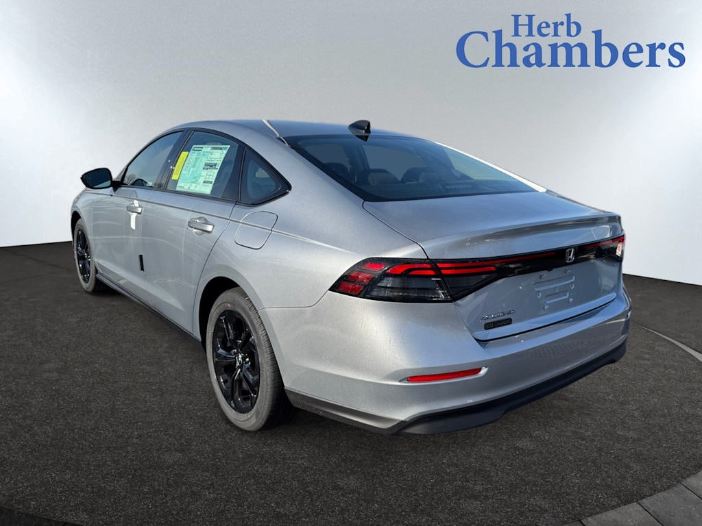 Used 2025 Honda Accord SE Sedan