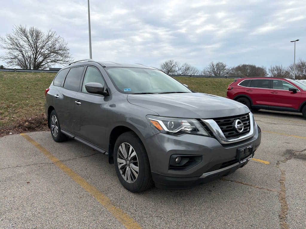 Used 2019 Nissan Pathfinder SV SUV