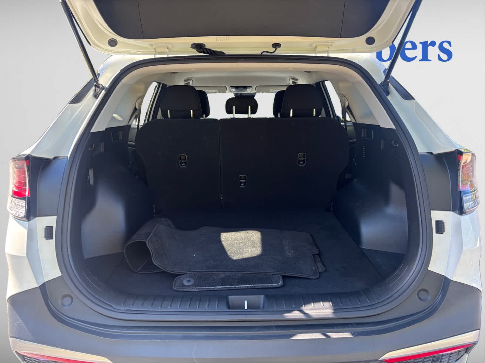 2023 Kia Sportage LX photo 4