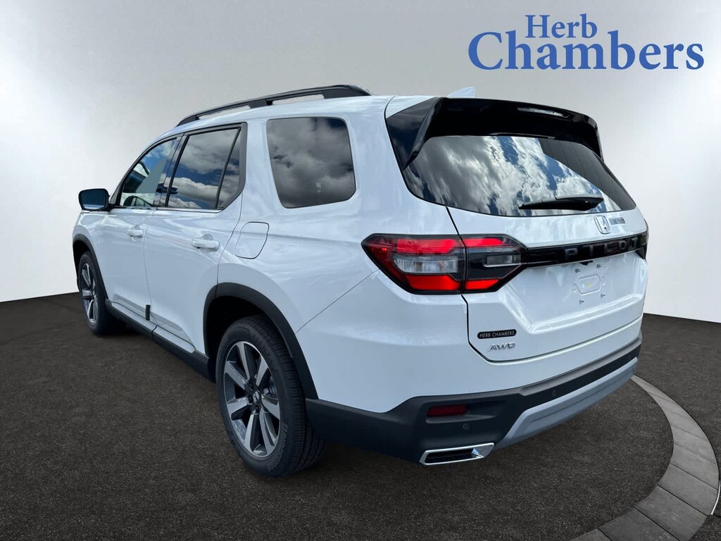 New 2025 Honda Pilot Elite SUV