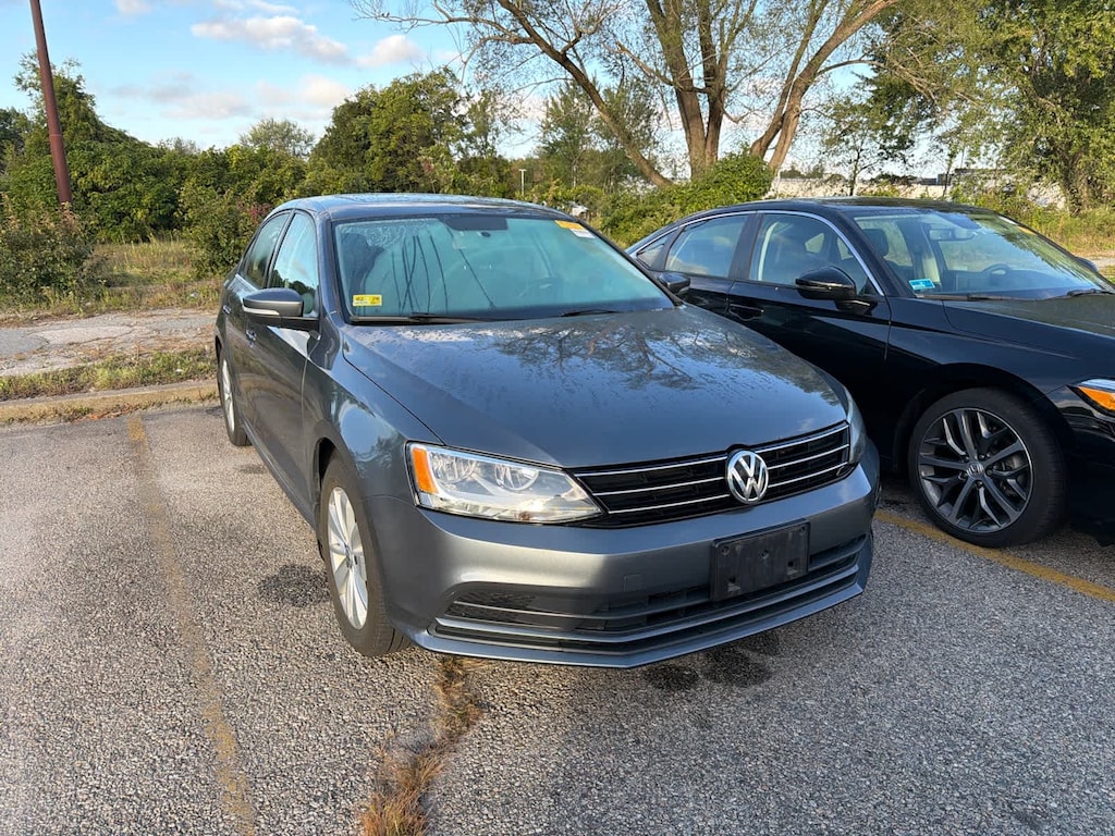 Used 2016 Volkswagen Jetta 1.4T SE w/Connectivity Automatic Sedan