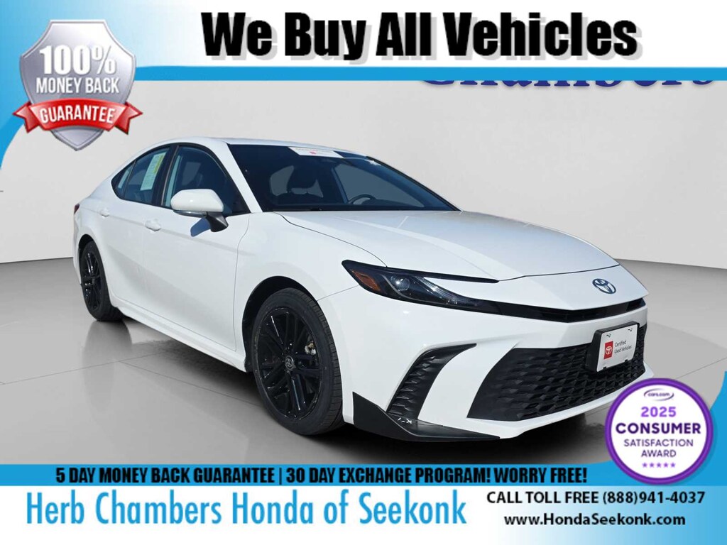 Used 2025 Toyota Camry SE Sedan
