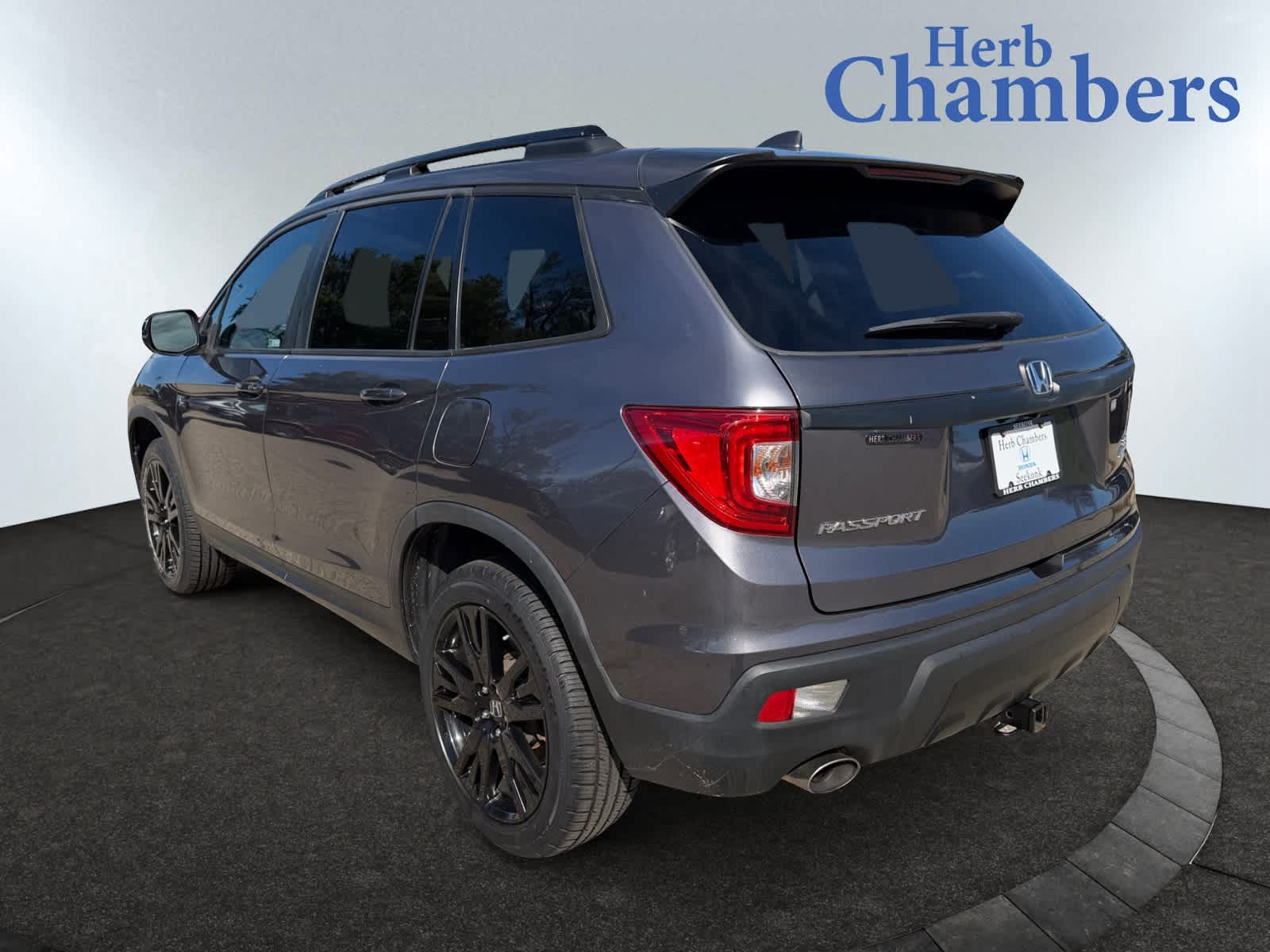 2019 Honda Passport Sport photo 3