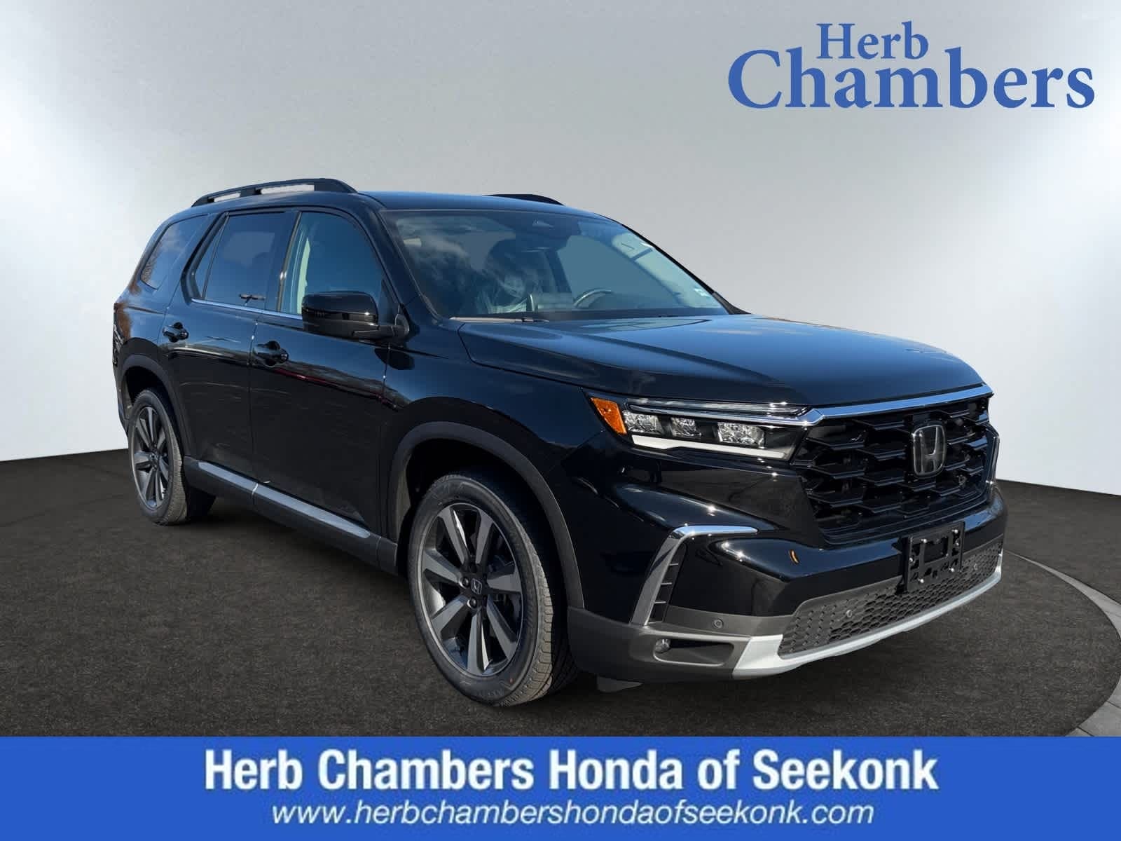 2025 Honda Pilot Touring's photo