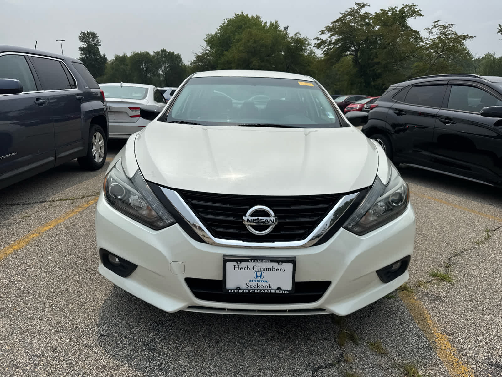 Used 2017 Nissan Altima SR with VIN 1N4AL3AP0HC239184 for sale in Seekonk, MA