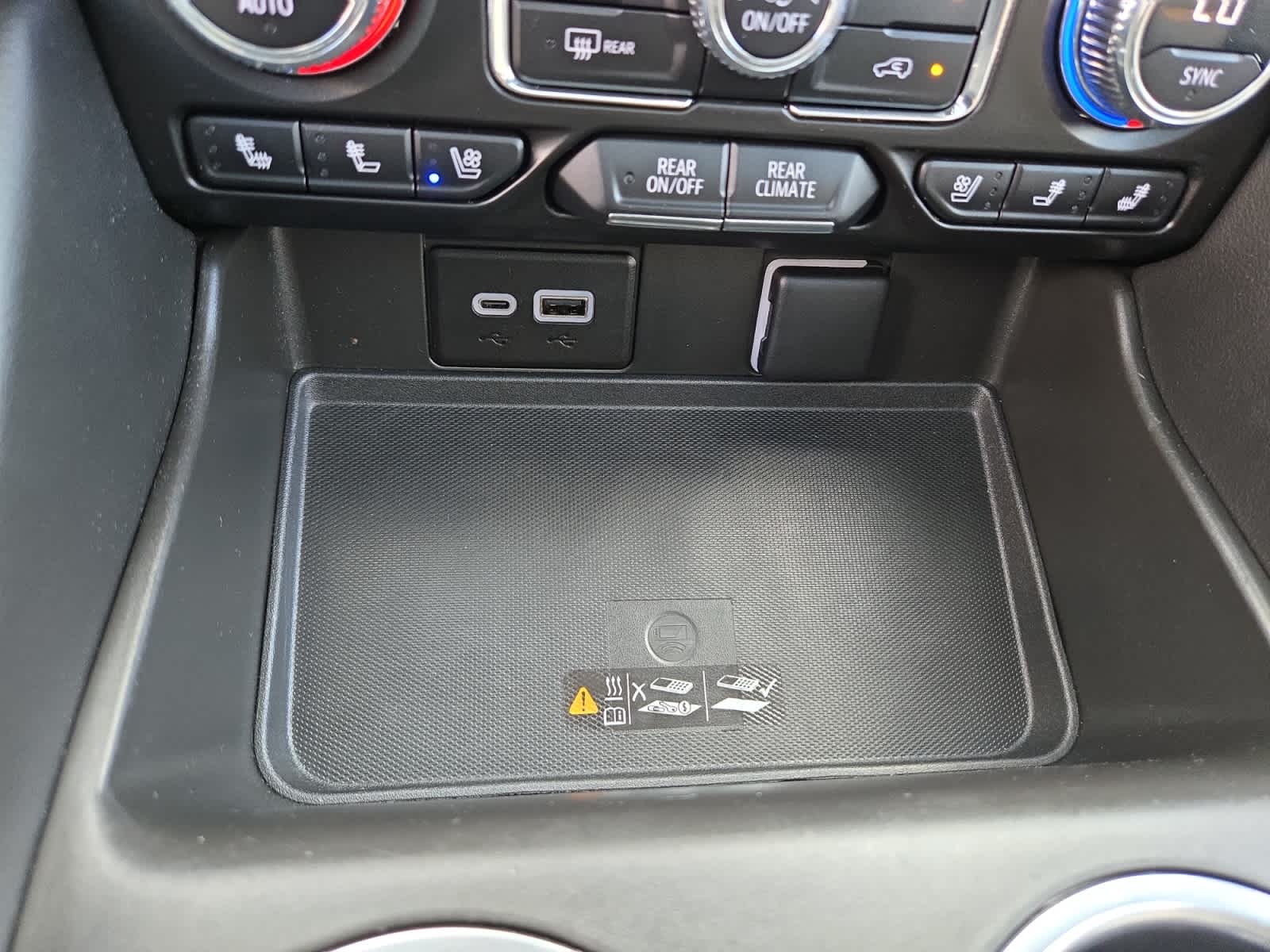 2023 GMC Yukon AT4 - Photo 39