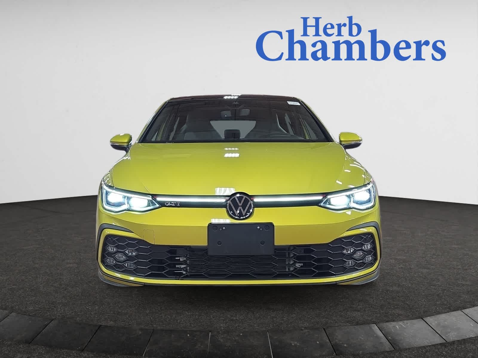2022 Volkswagen Golf GTI Autobahn photo 2
