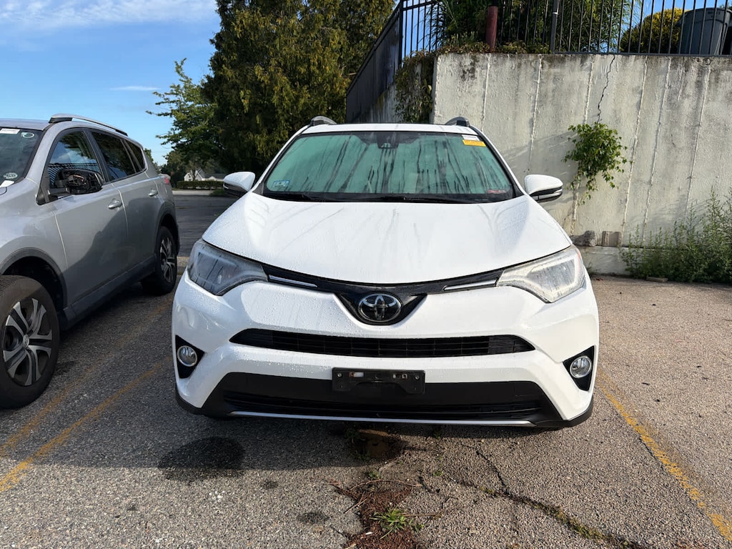 Used 2018 Toyota RAV4 XLE SUV