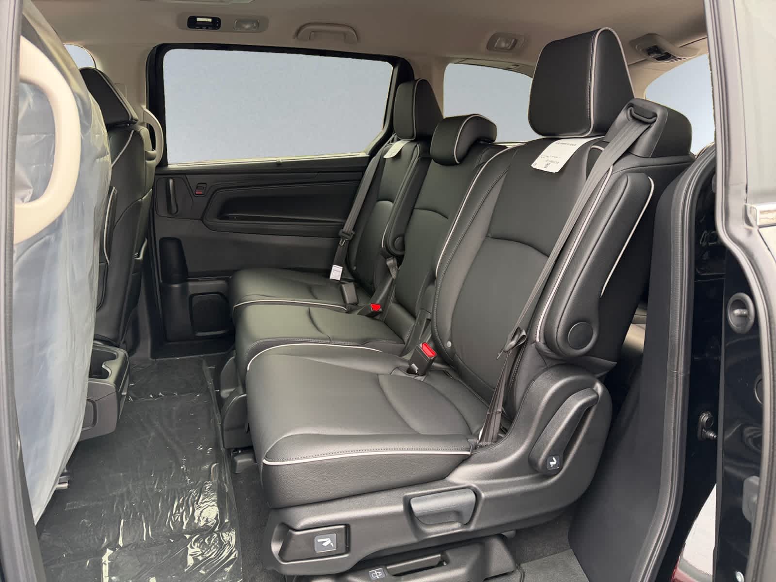 2026 Honda Odyssey Touring - Photo 18