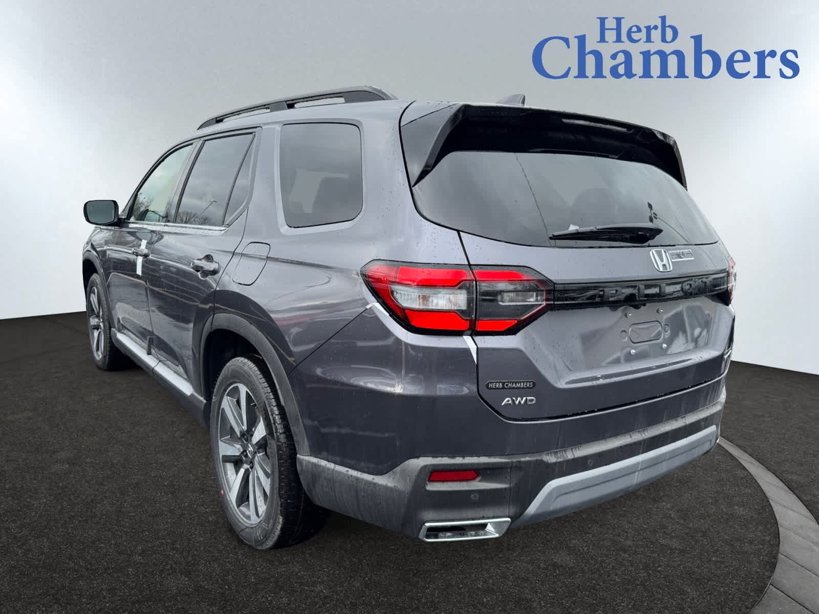 2025 Honda Pilot Touring photo 2