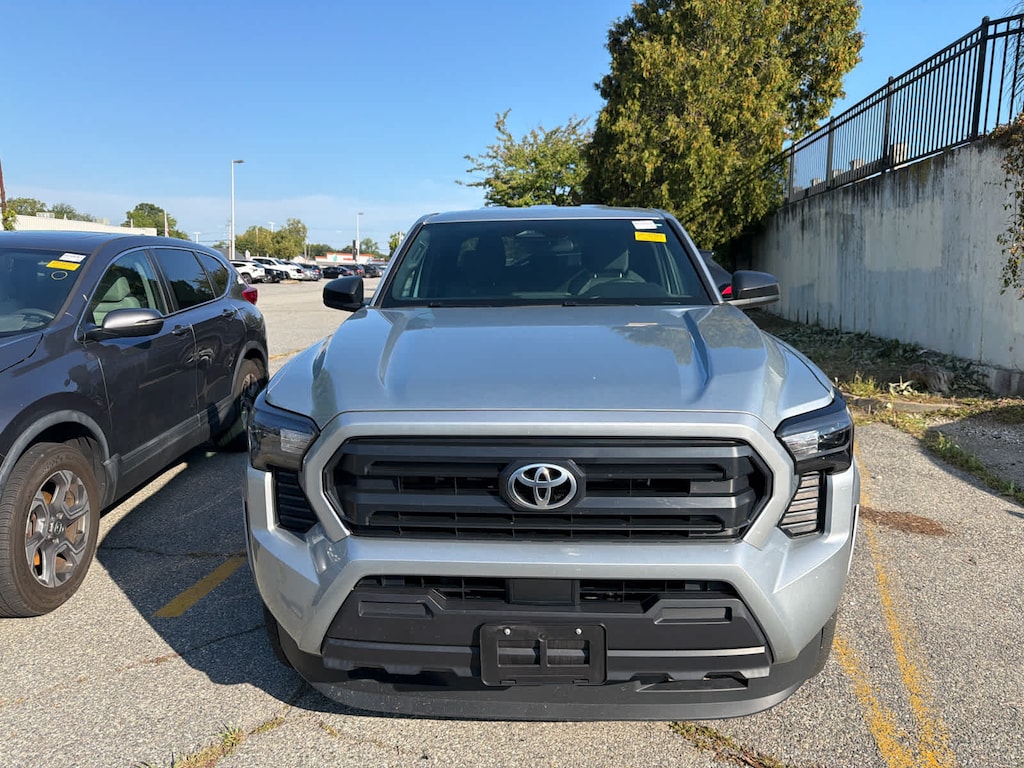 Used 2025 Toyota Tacoma SR Truck Double Cab
