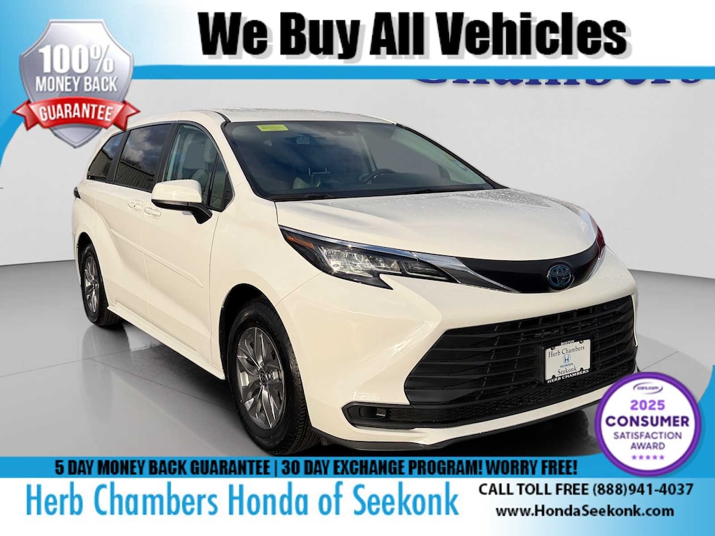 Used 2023 Toyota Sienna LE 8 Passenger Van Passenger Van