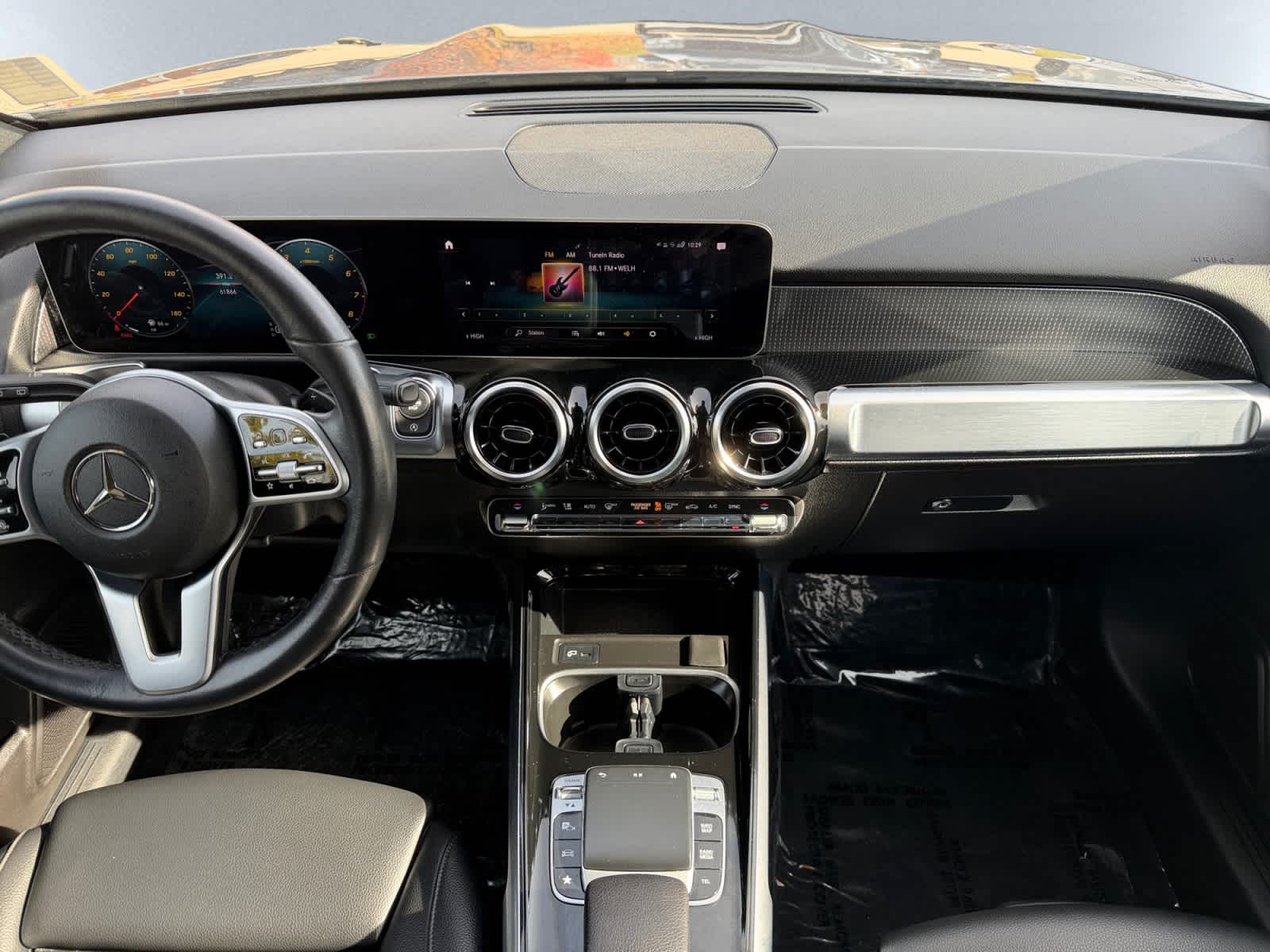 2020 Mercedes Benz GLB 250 4MATIC photo 2