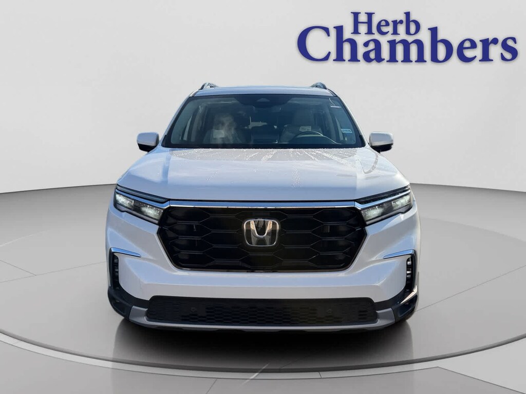 New 2025 Honda Pilot Touring SUV