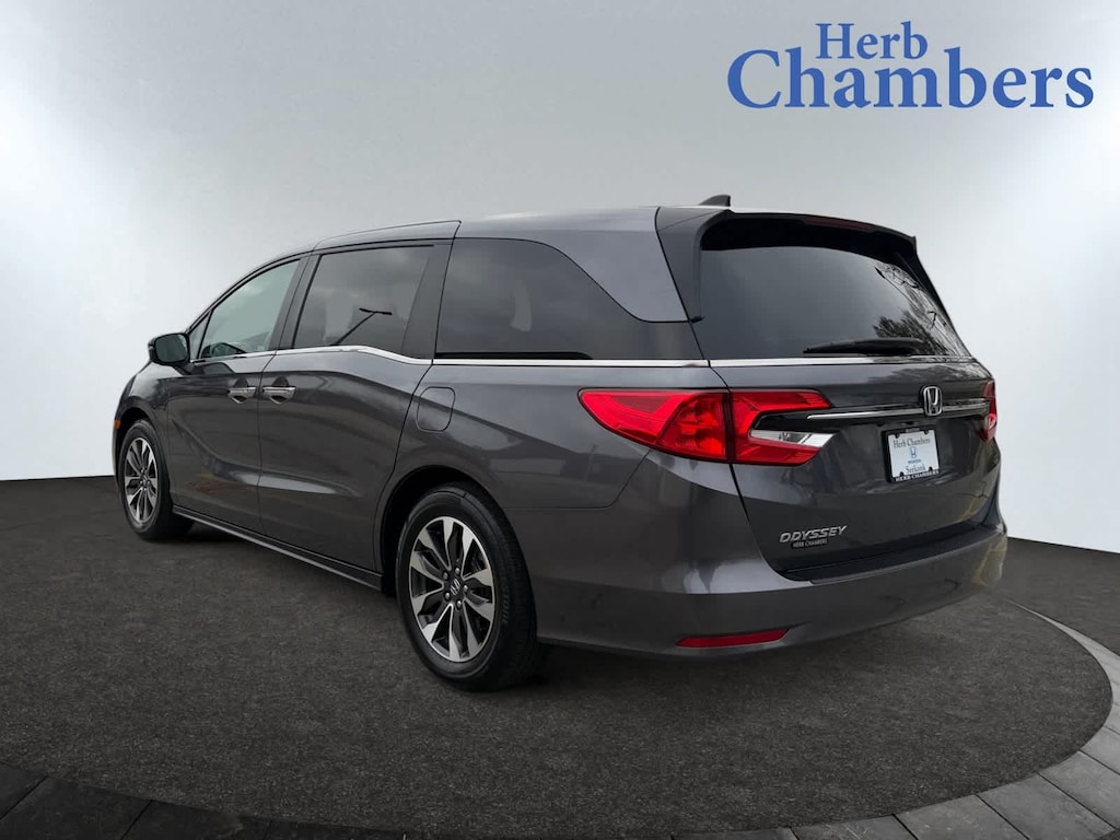 Used 2024 Honda Odyssey EX-L Van