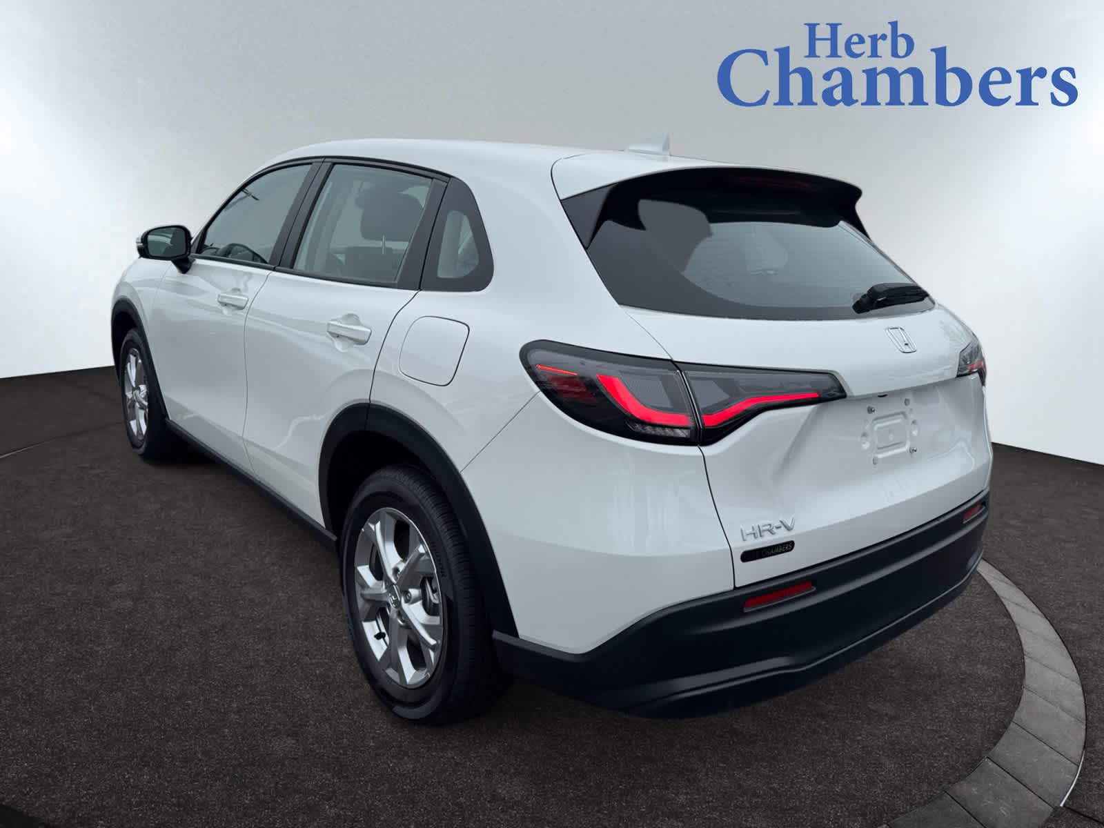 2026 Honda HR-V LX photo 3