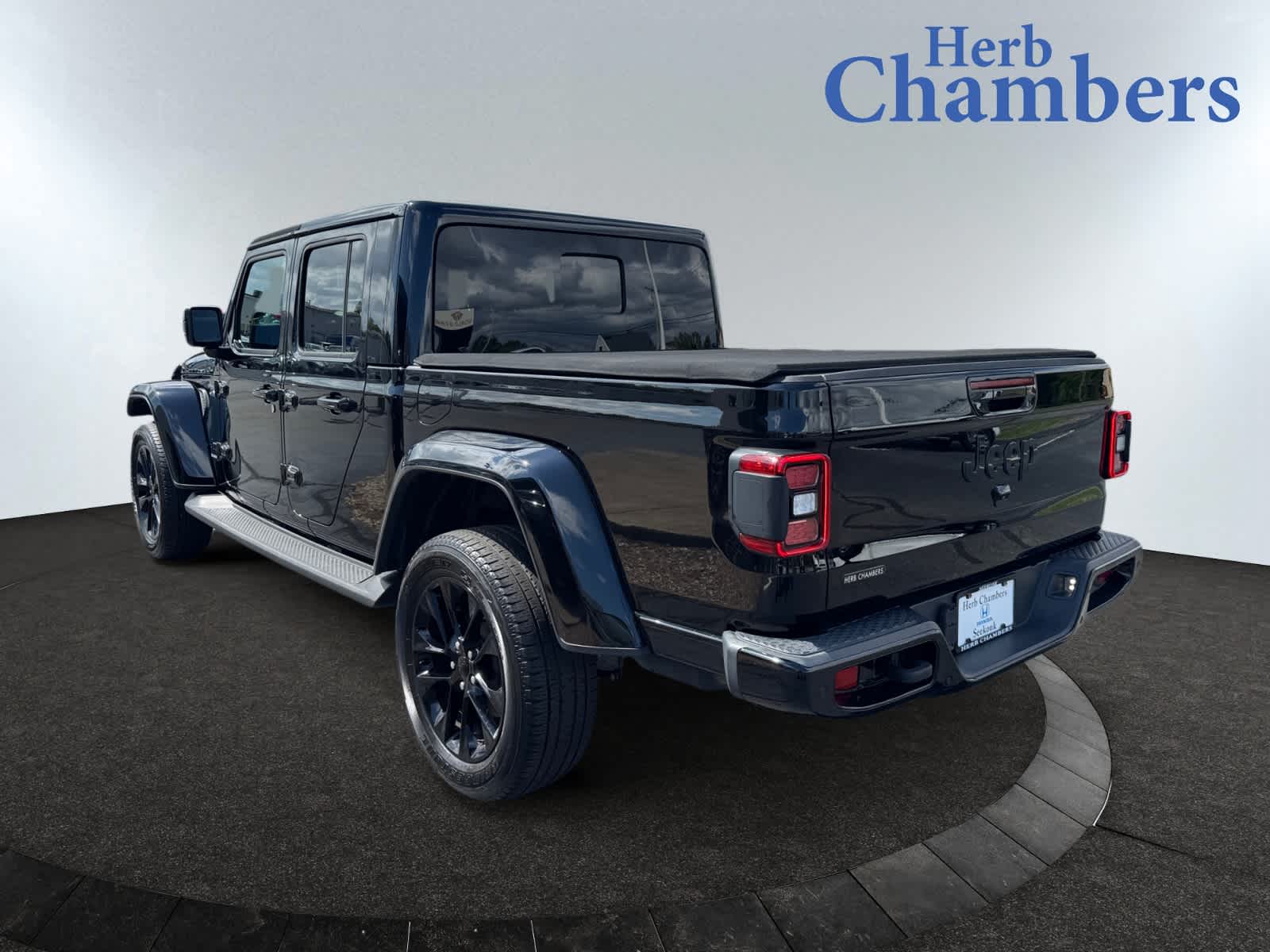 2021 Jeep Gladiator Overland photo 3