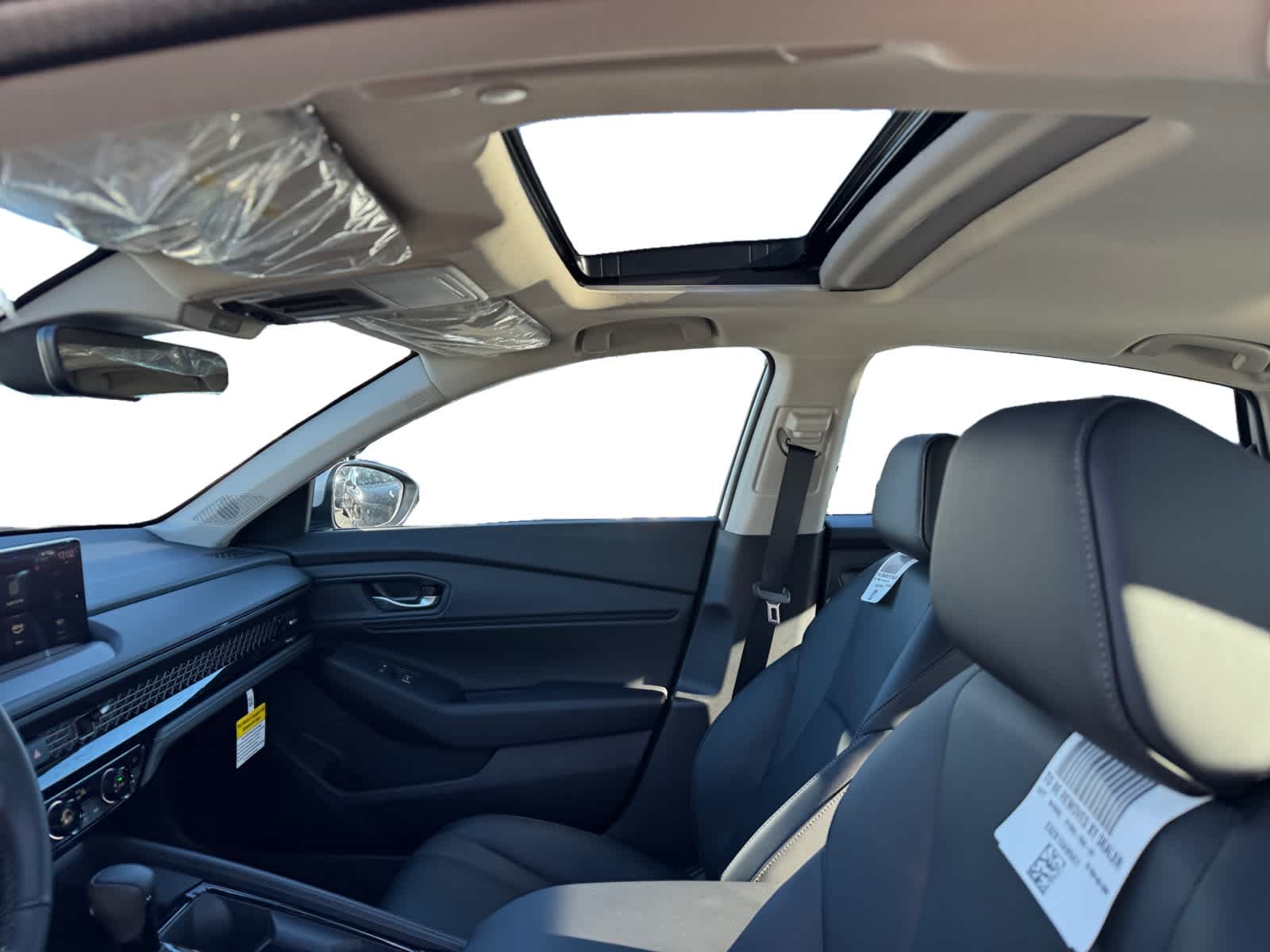 2025 Honda Accord Hybrid EX-L - Photo 12