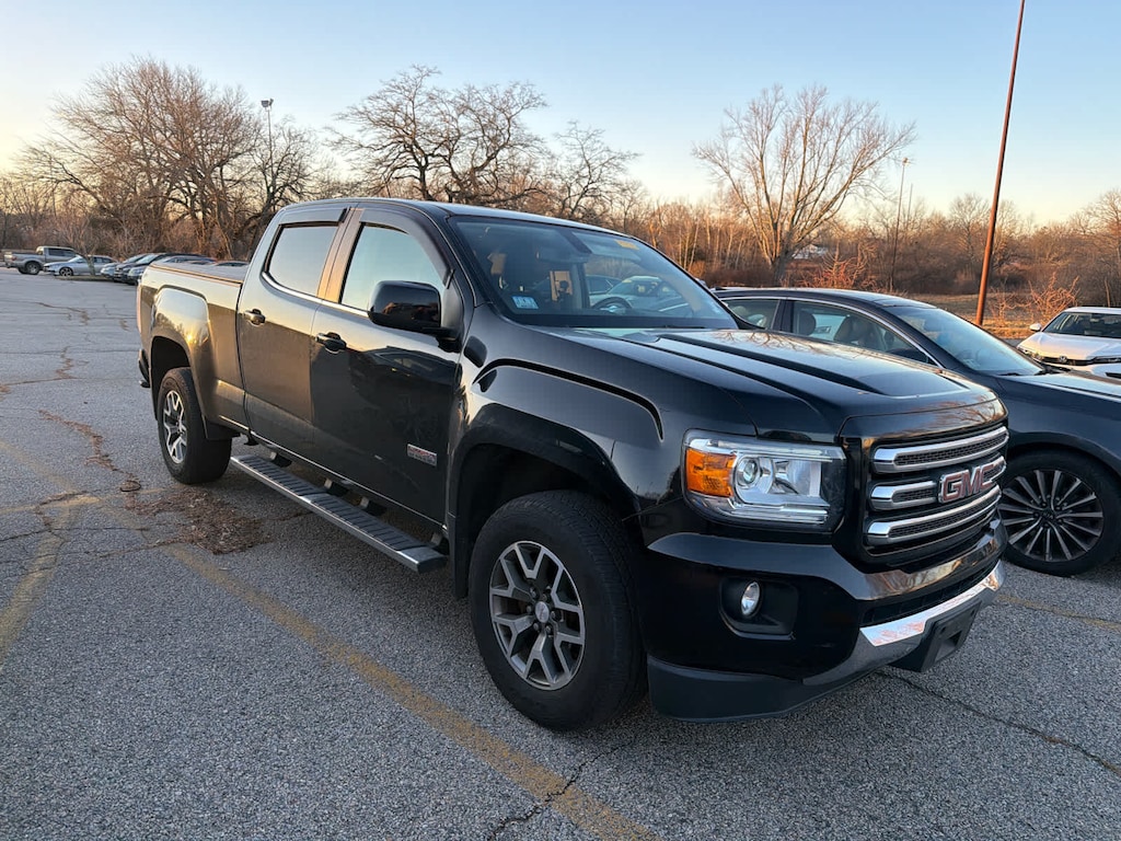 Used 2017 GMC Canyon SLE Truck Crew Cab
