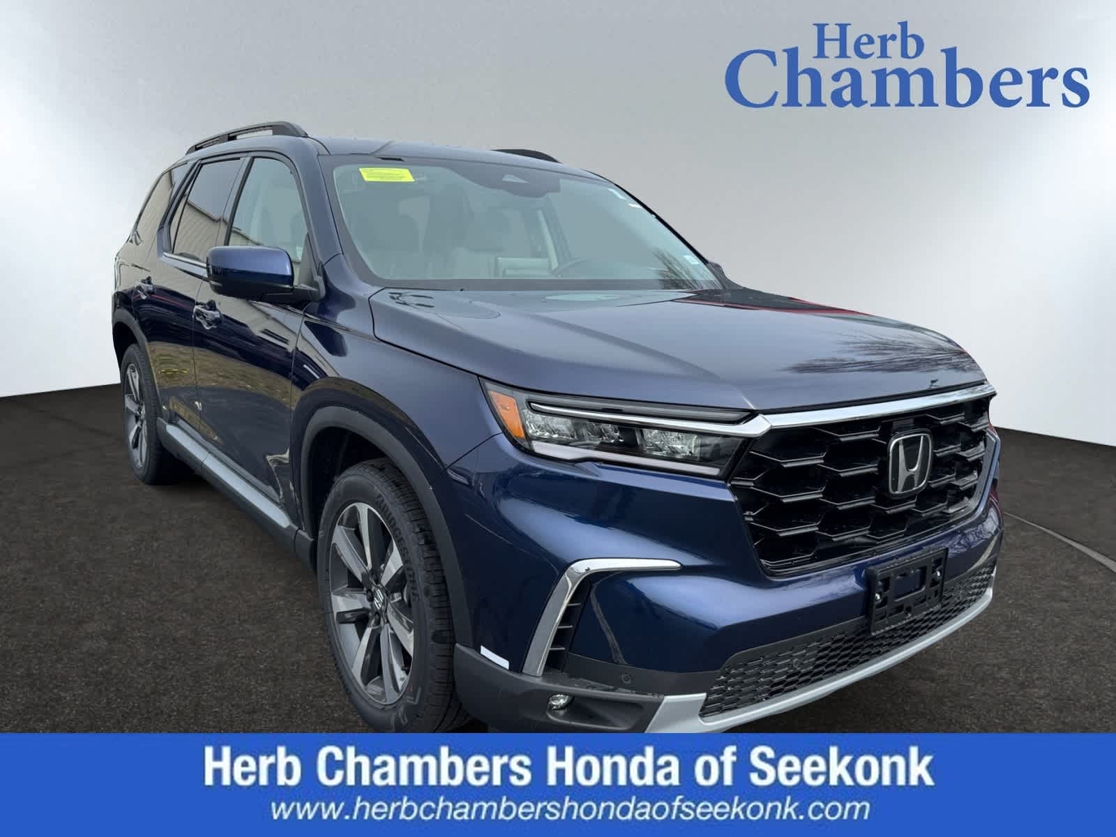 2025 Honda Pilot Touring's photo