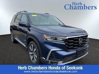 New 2025 Honda Pilot Touring SUV near Boston