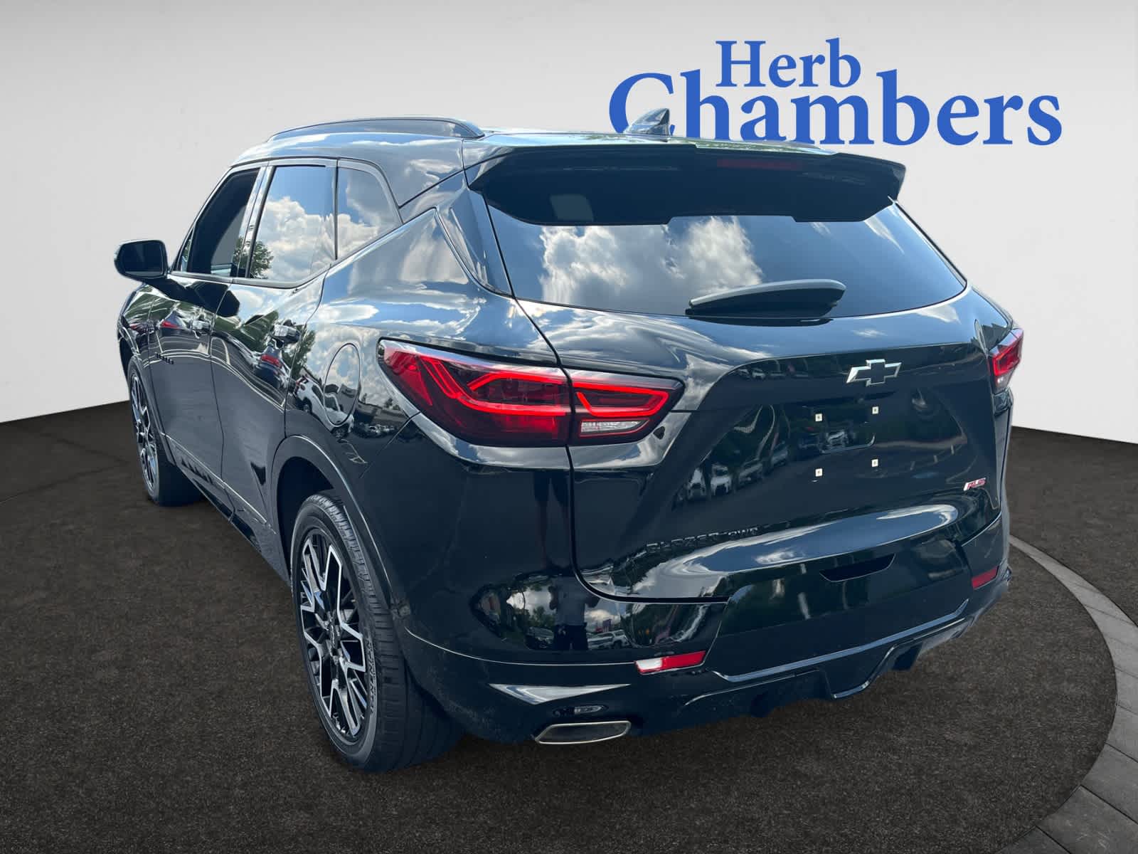 2023 Chevrolet Blazer RS photo 2