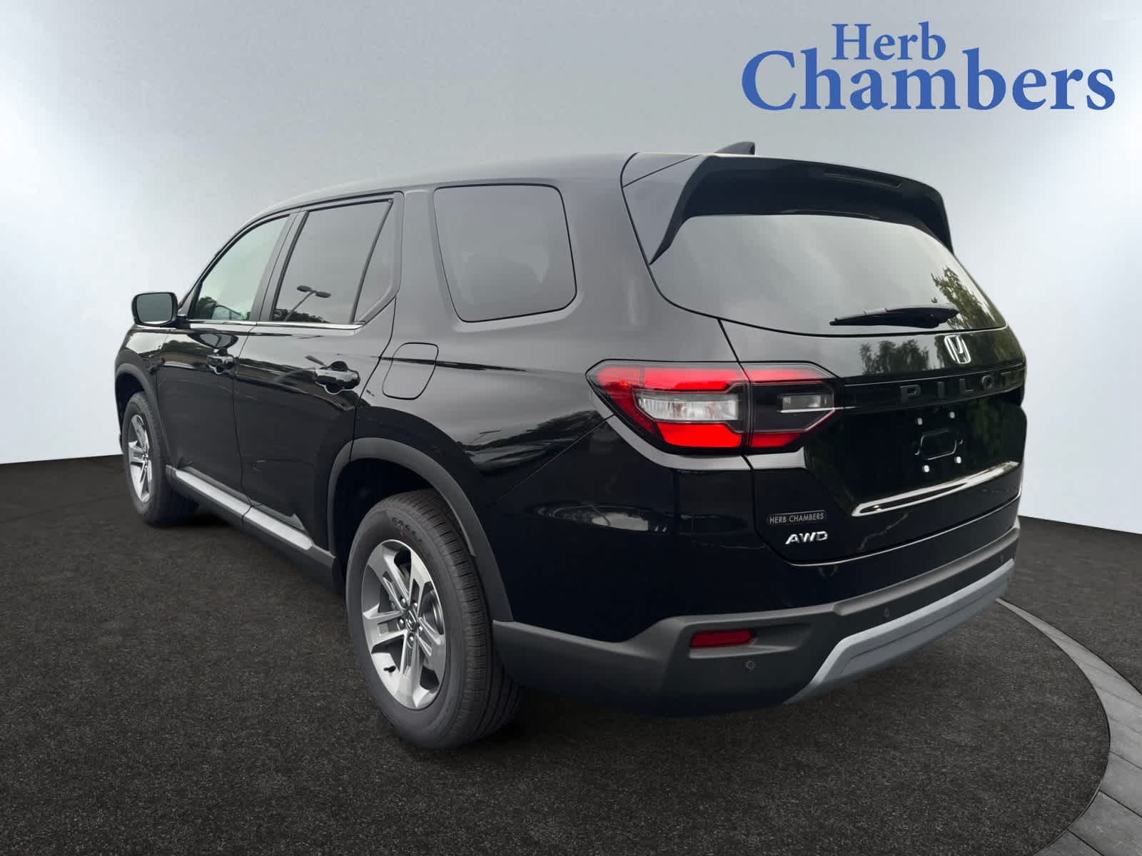 2025 Honda Pilot EX-L photo 3