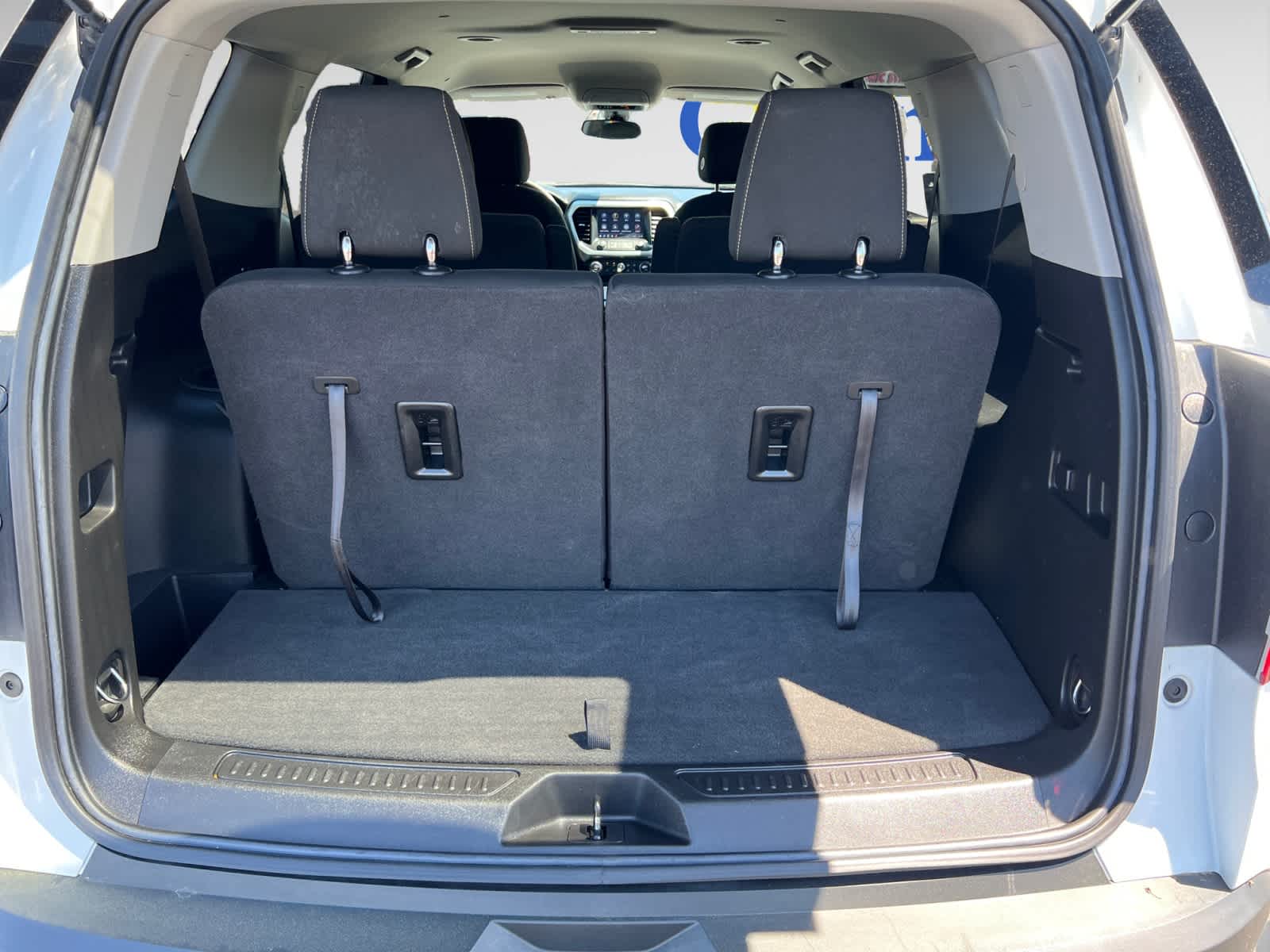 2022 Gmc Acadia SLE photo 4