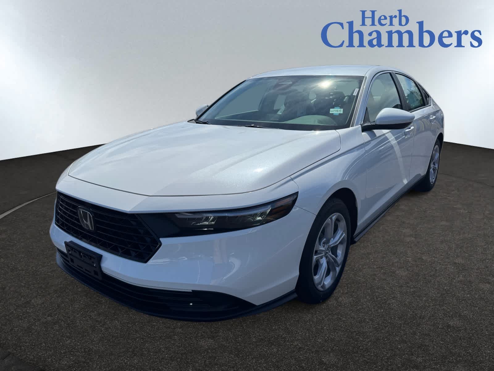 2025 Honda Accord LX photo 4