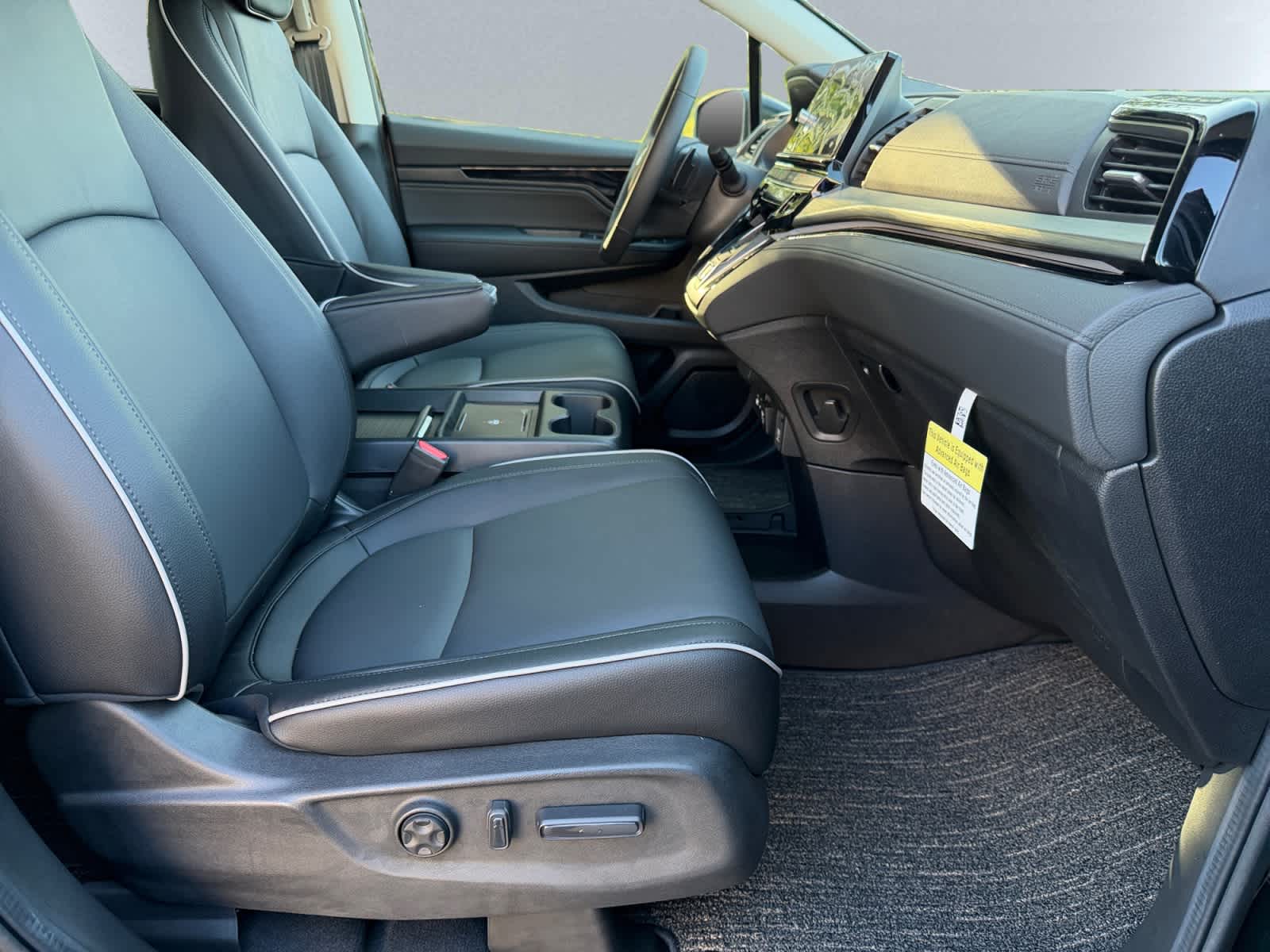 2026 Honda Odyssey Touring - Photo 20