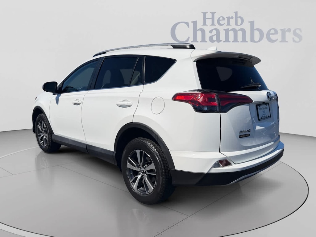 Used 2018 Toyota RAV4 XLE SUV