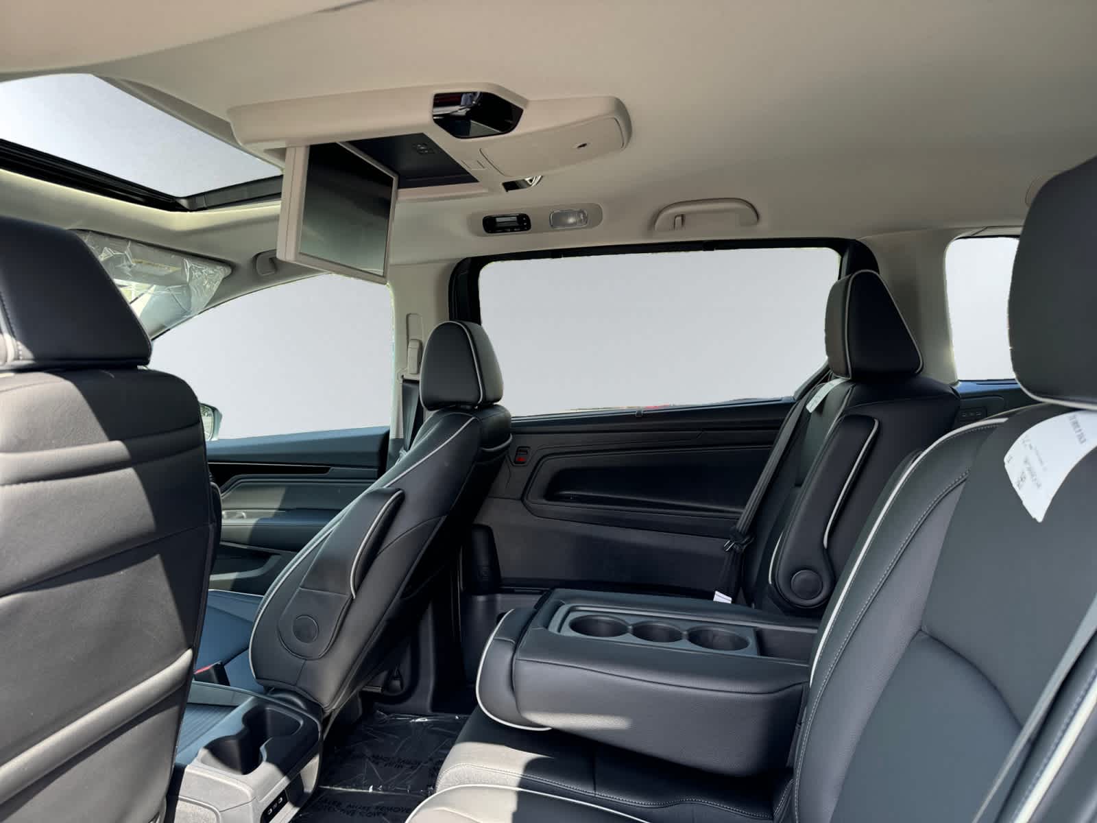 2026 Honda Odyssey Touring - Photo 18