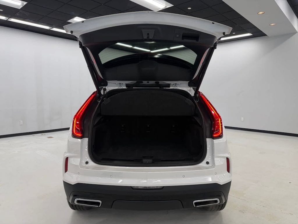 Used 2024 CADILLAC XT4 Premium Luxury SUV