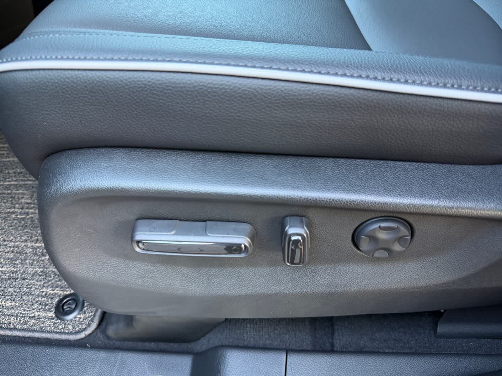 2026 Honda Odyssey Touring - Photo 26