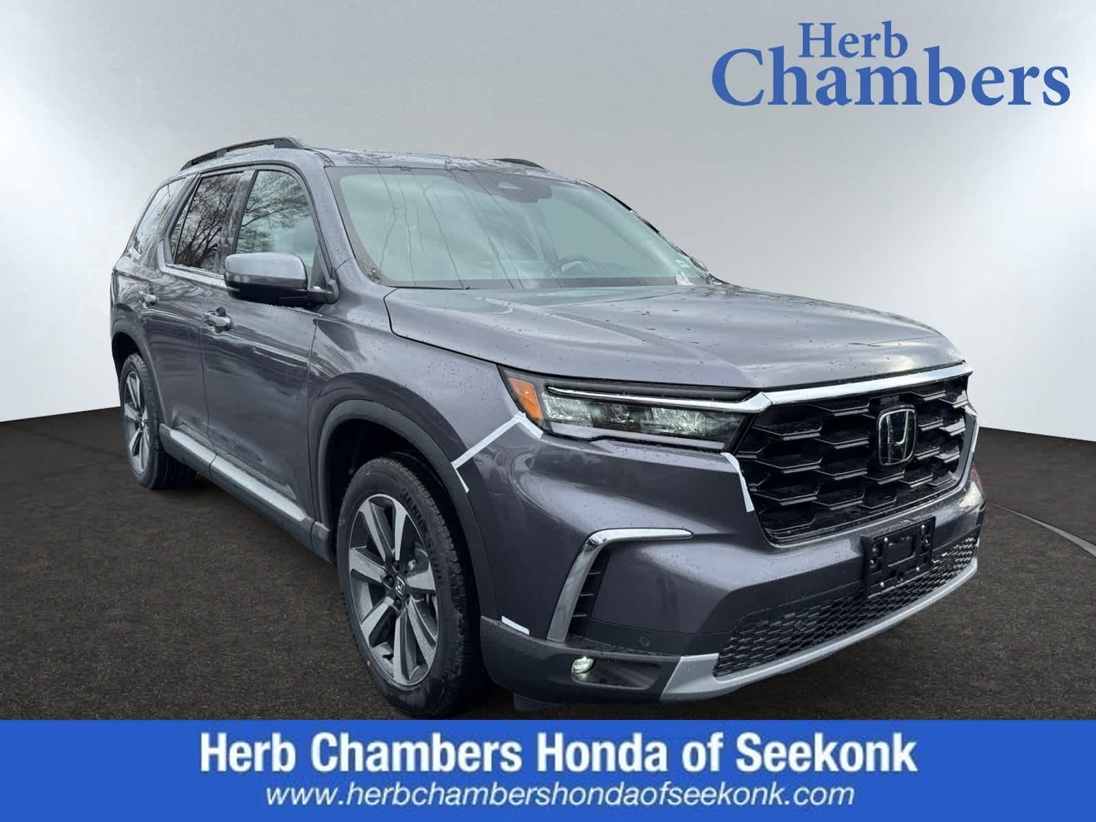 2025 Honda Pilot Touring's photo