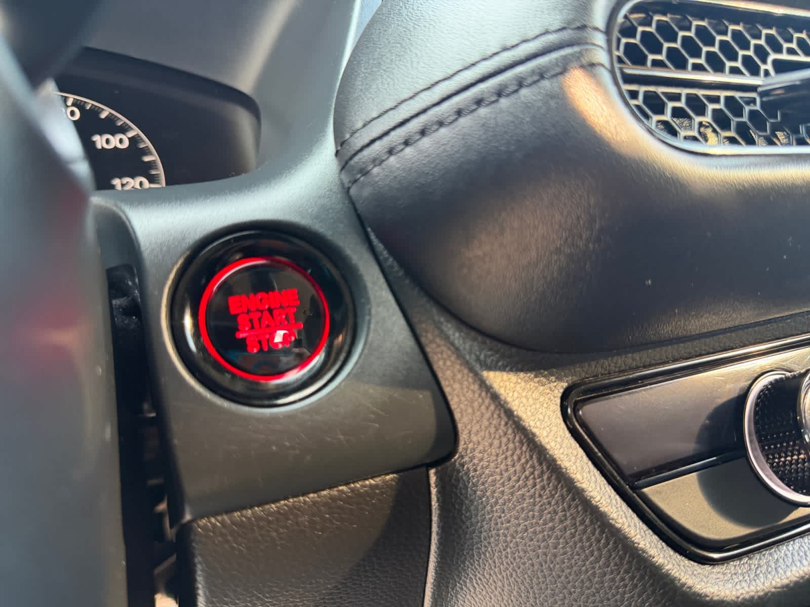 2025 Honda HR-V LX - Photo 23