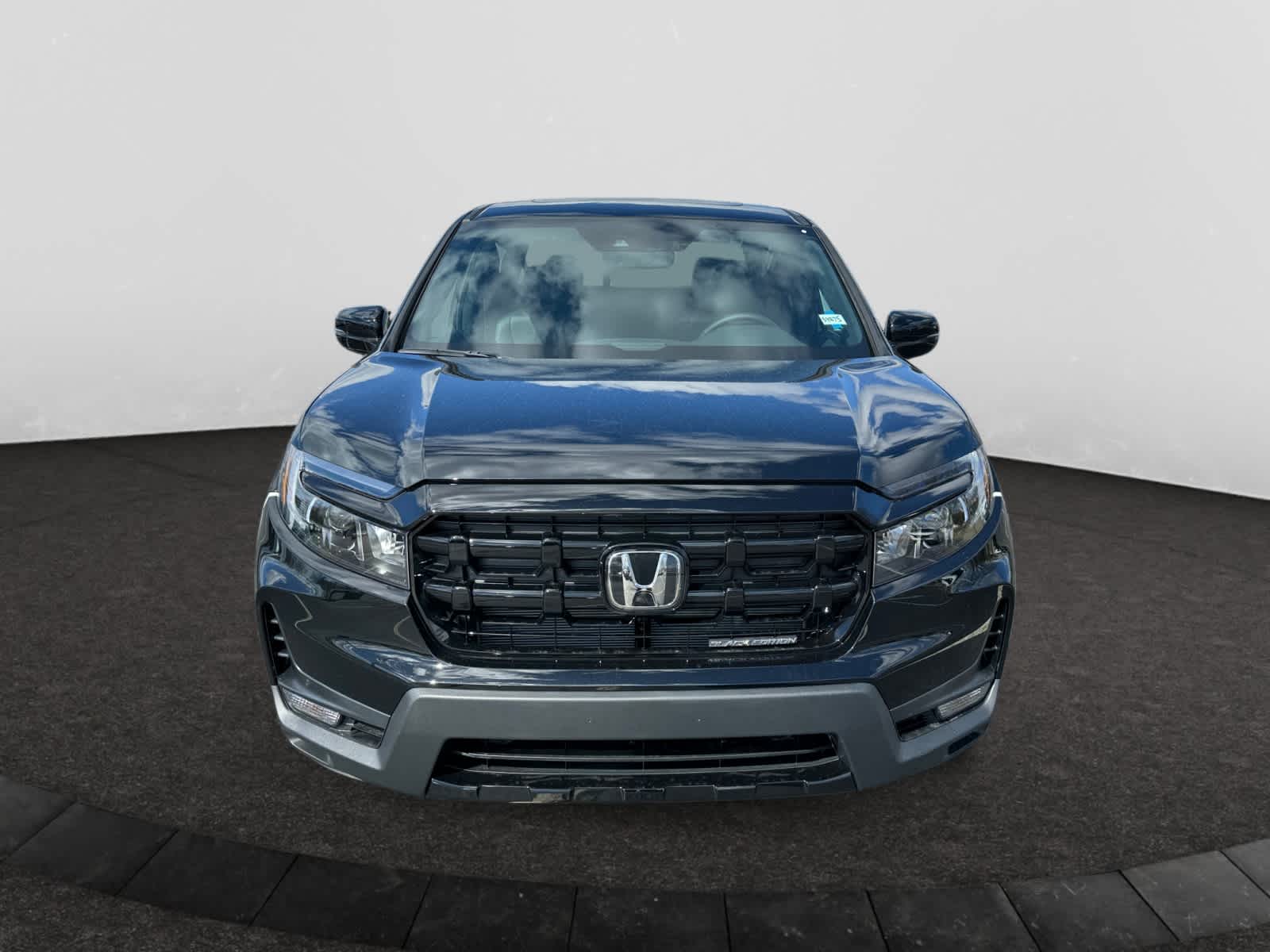 2026 Honda Ridgeline Black Edition photo 2