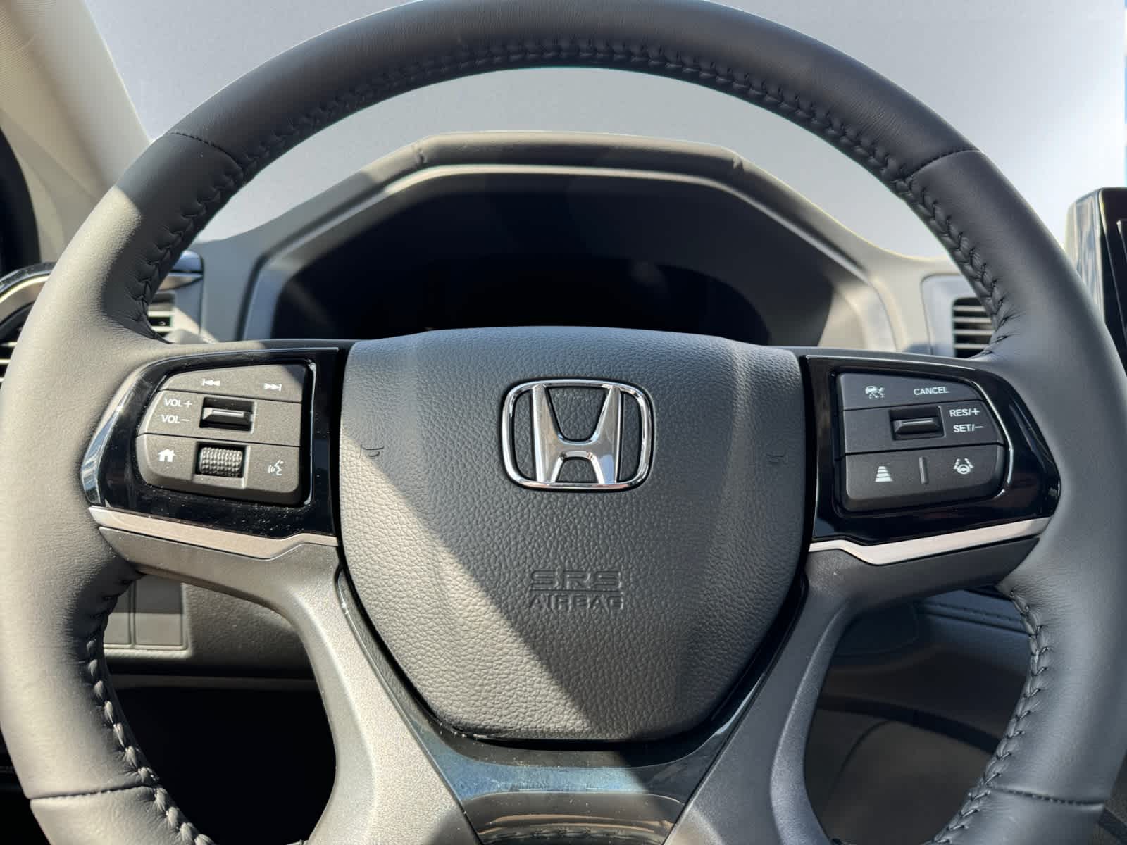 2026 Honda Odyssey Touring - Photo 17
