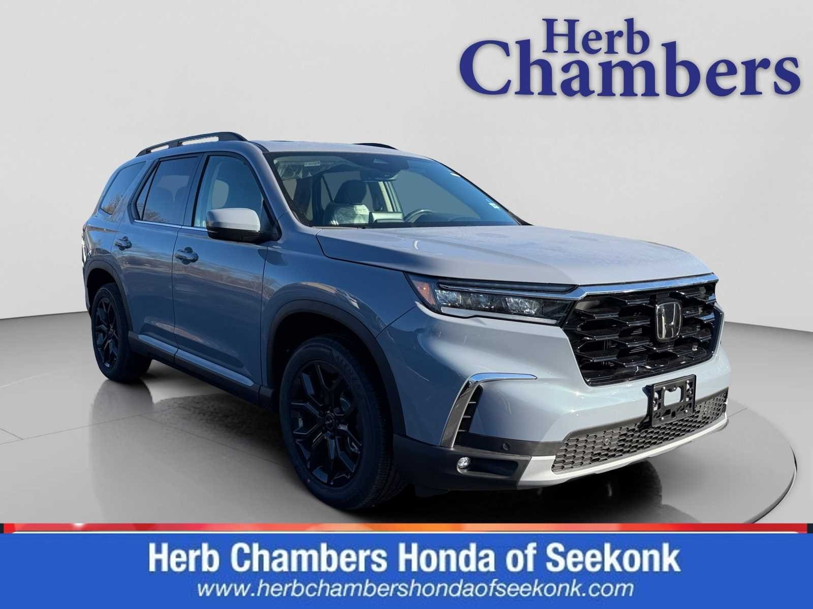 2025 Honda Pilot Touring's photo