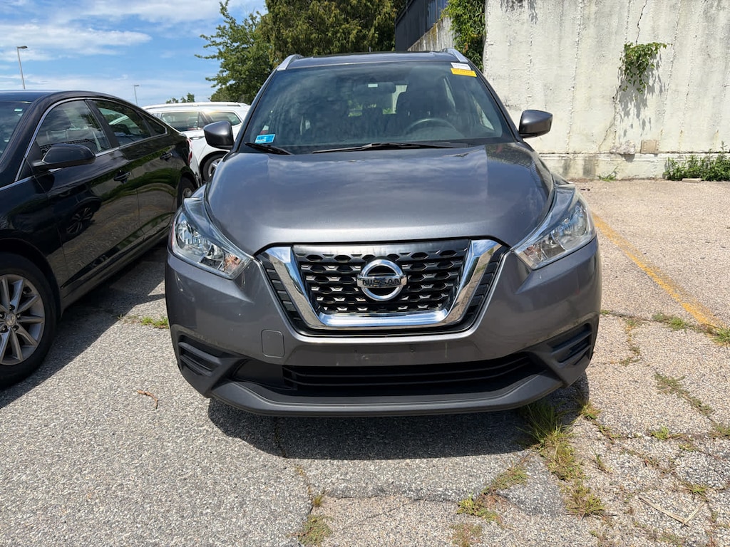 Used 2019 Nissan Kicks SV SUV