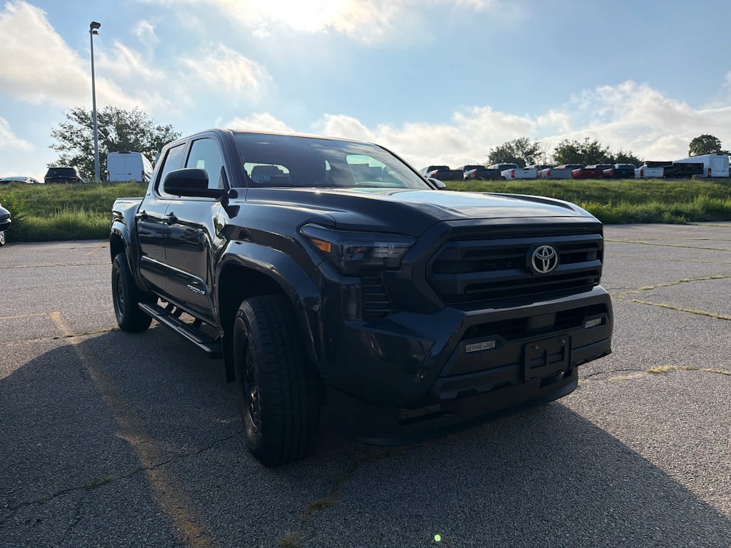 Used 2025 Toyota Tacoma SR5 Truck Double Cab