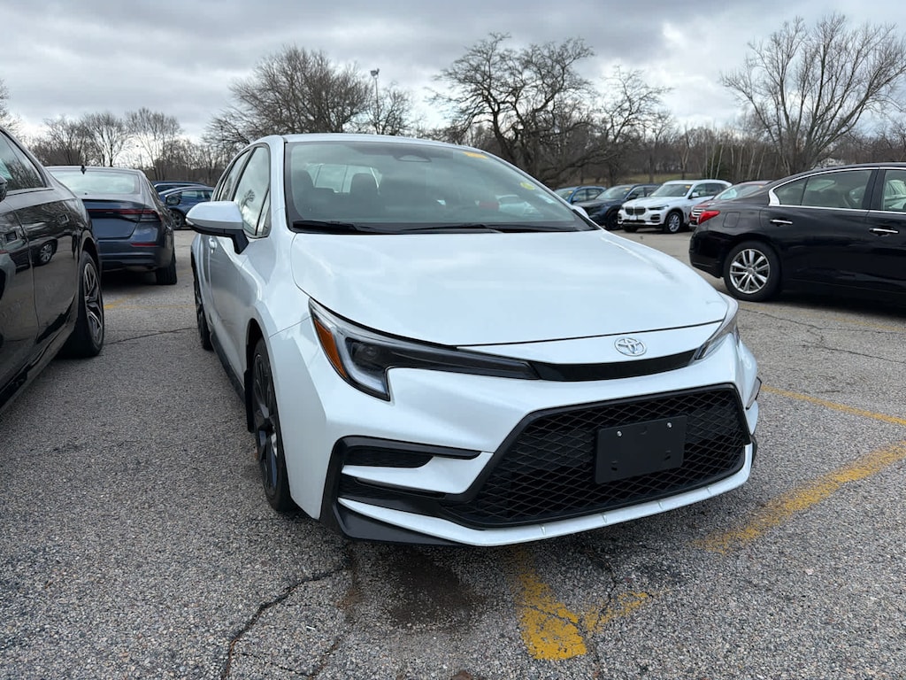 Used 2023 Toyota Corolla SE Sedan