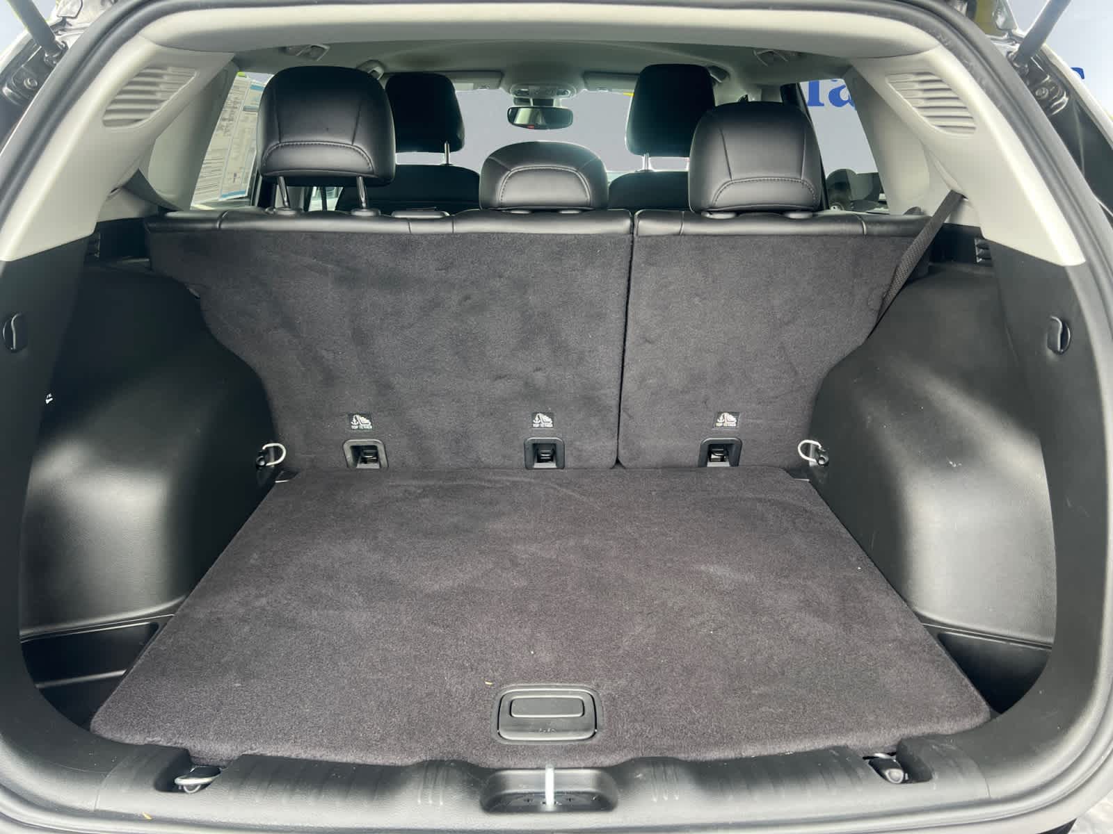 2022 Jeep Compass Trailhawk photo 2