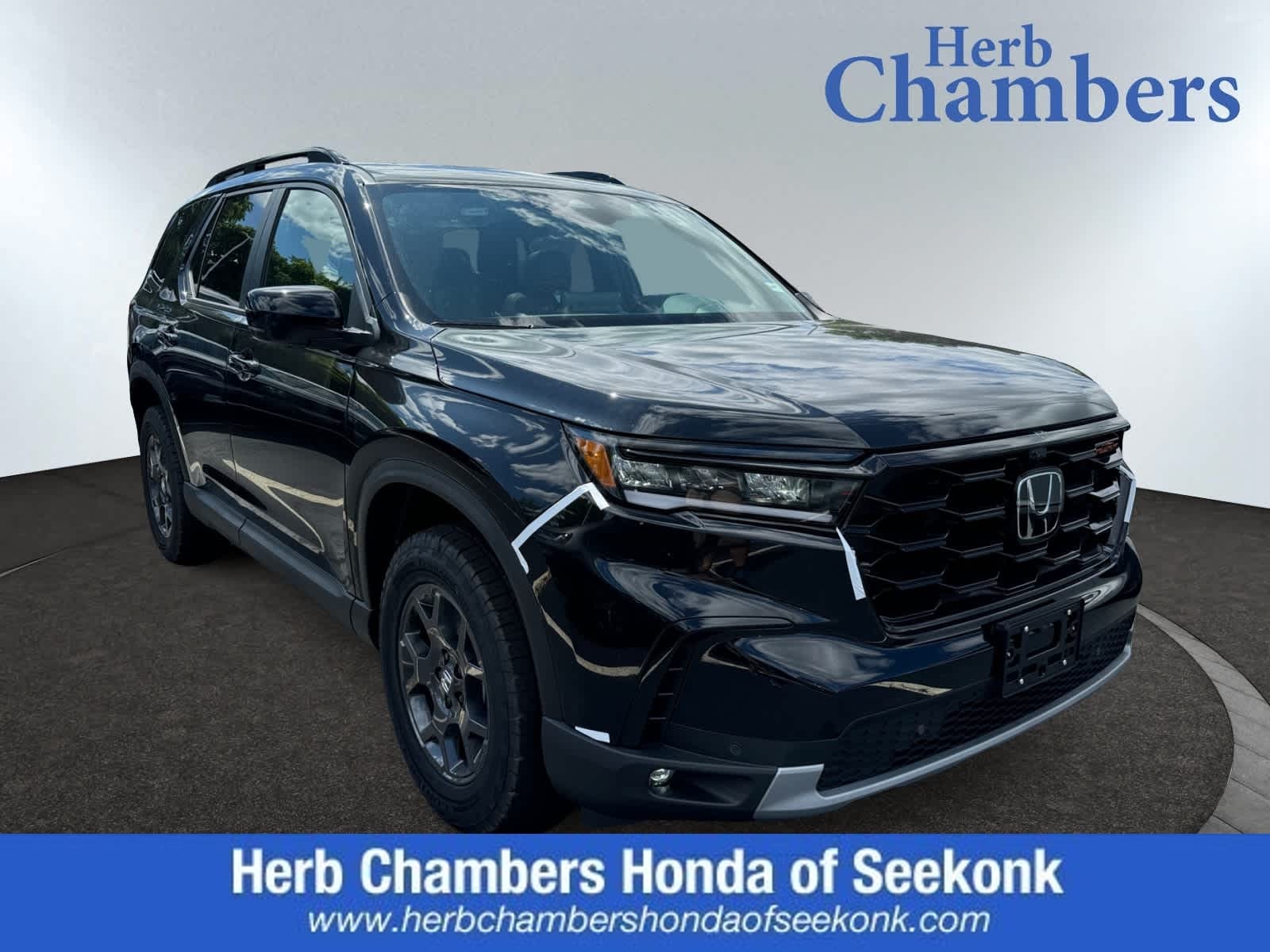 2025 Honda Pilot TrailSport's photo