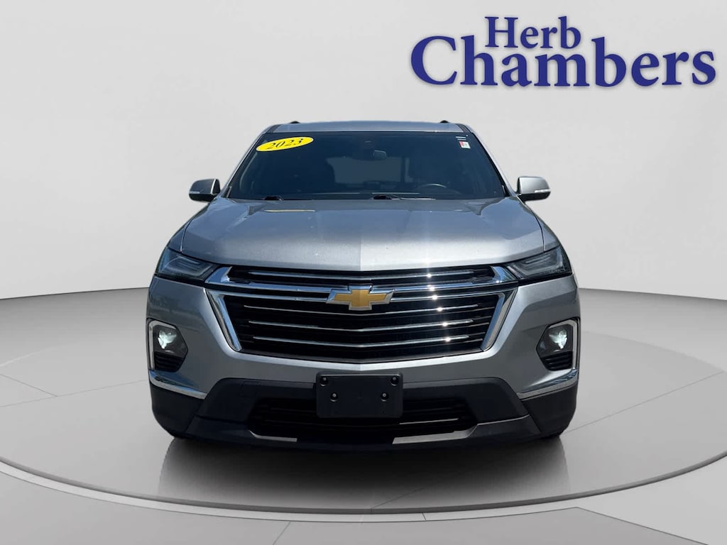 Used 2023 Chevrolet Traverse LT Leather SUV