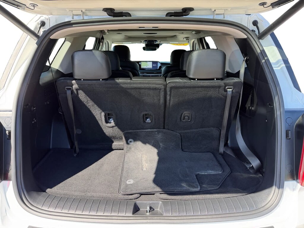 Used 2025 Hyundai Palisade SEL Premium SUV