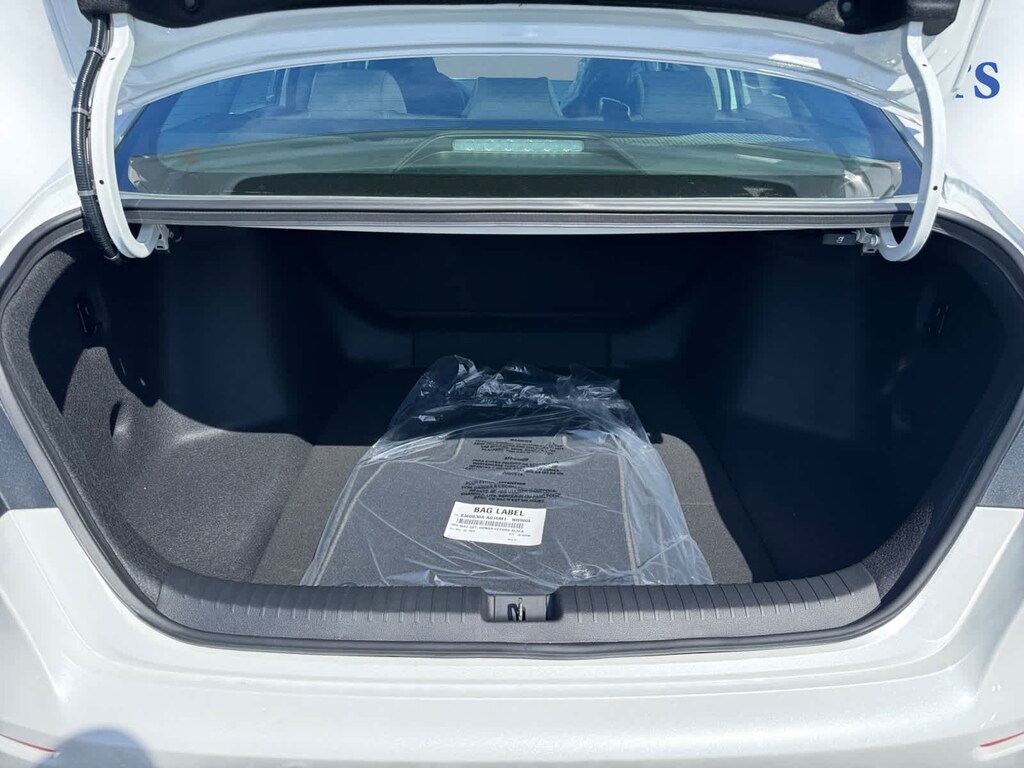 New 2025 Honda Accord LX Sedan