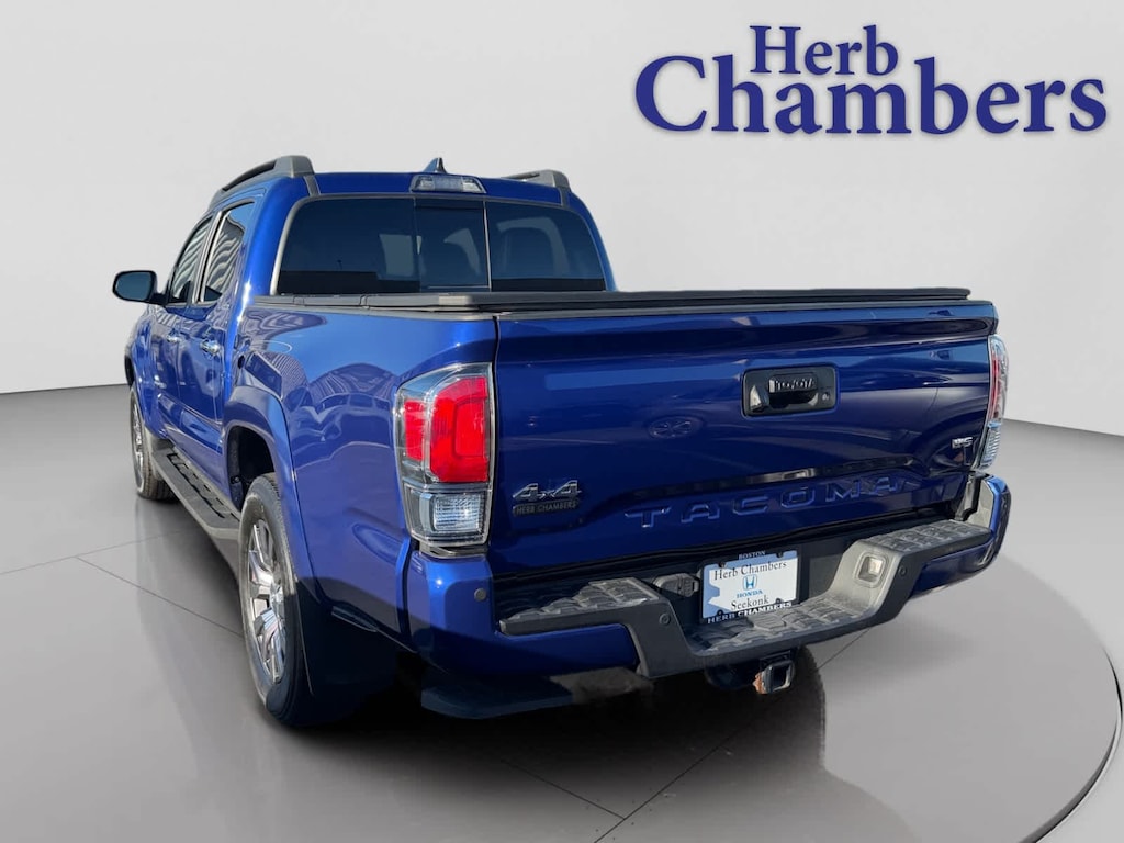 2022 Toyota Tacoma Limited V6 photo 3