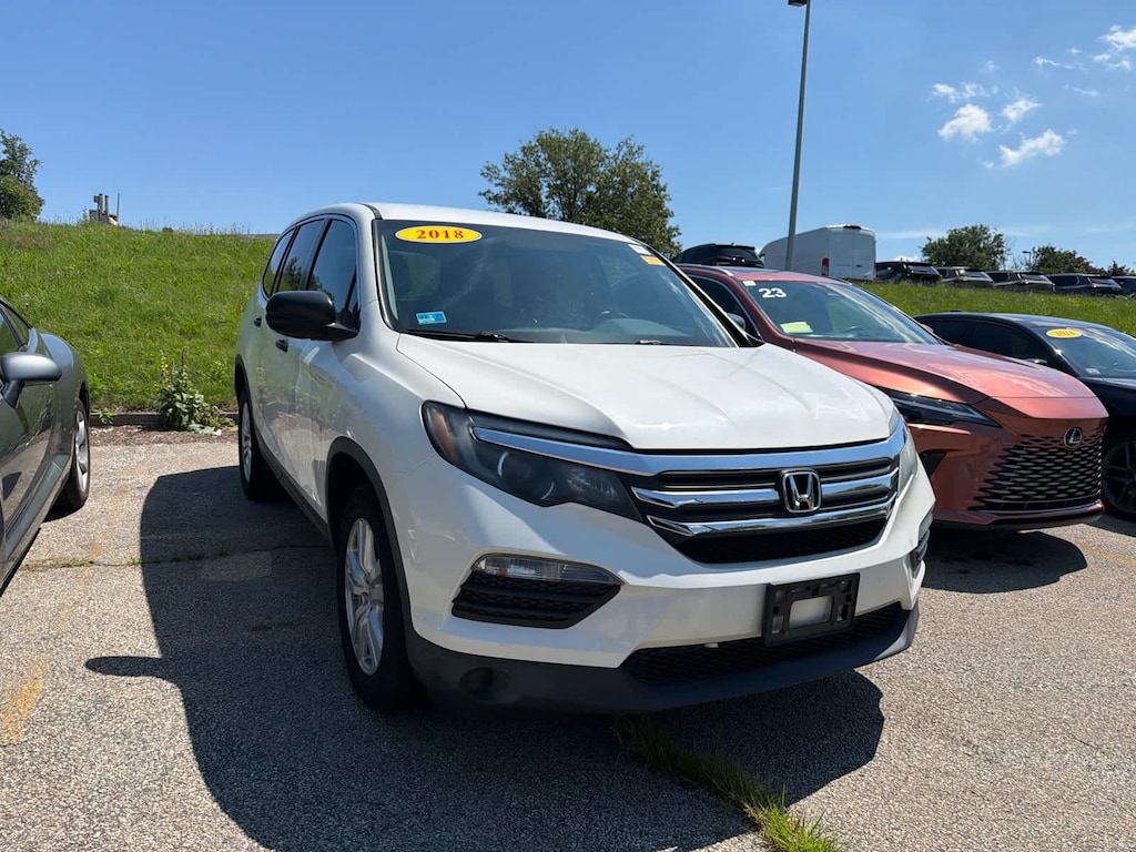 Used 2018 Honda Pilot LX AWD SUV